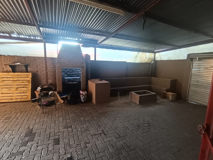 3 Bedroom Property for Sale in Utility Northern Cape